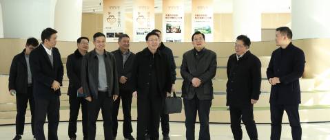 浙江省政協(xié)副主席、省慈善聯(lián)合總會(huì)會(huì)長(zhǎng)裘東耀一行蒞臨恒林家居調(diào)研